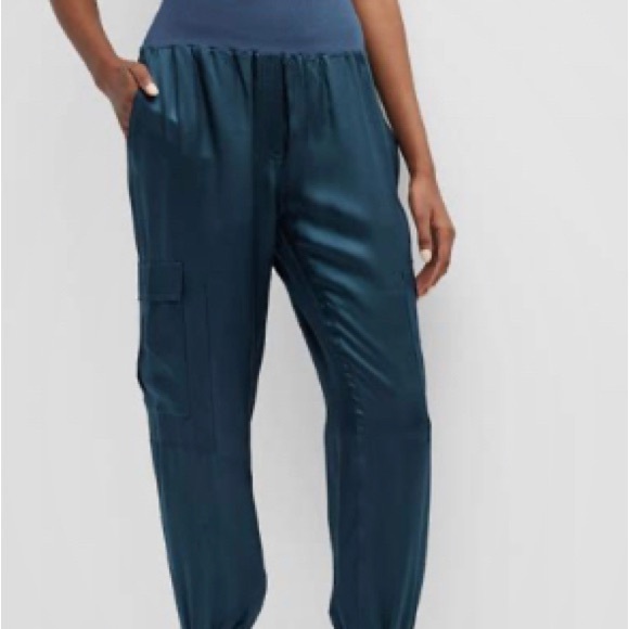 Cinq a Sept Giles Cargo Jogger Pant Satin Viscose High Waist Navy Small - Picture 2 of 6